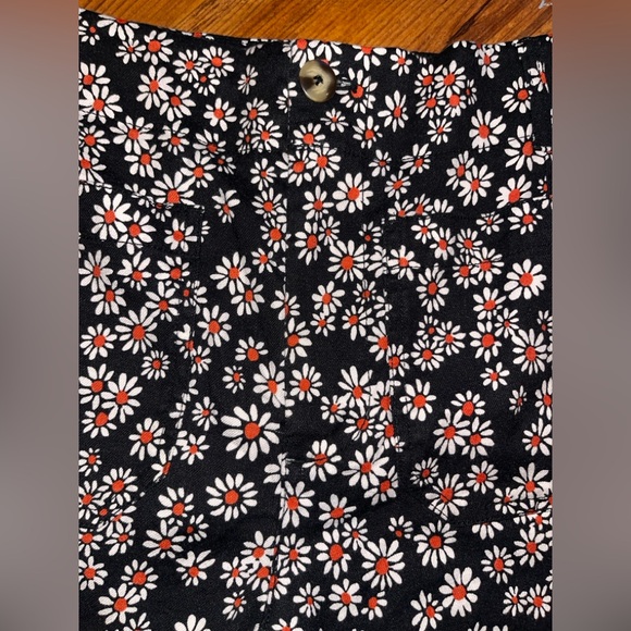 Anthropologie The Colette Shorts by Maeve Black w/ White Flowers Size 30 NWT $80 - Picture 6 of 13